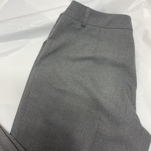 WOMEN’S Antonio Melani Gray w/ White pin stripe Dress pant Size 2 - Picture 4 of 10